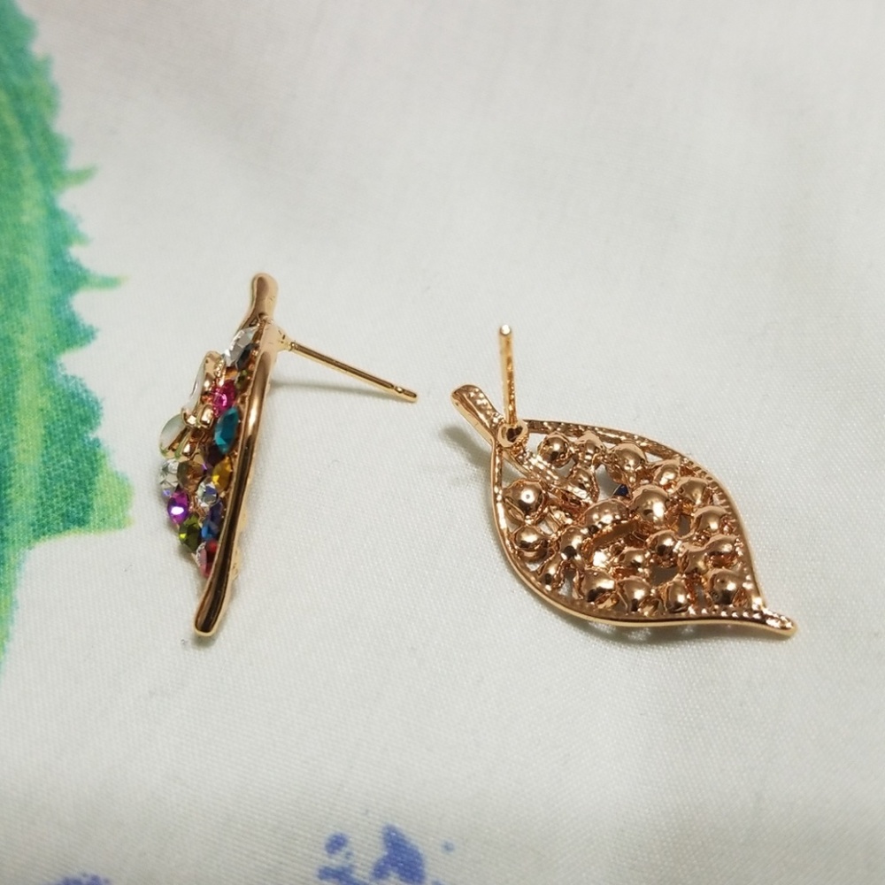 Leaf earrings - Picture 3 of 6